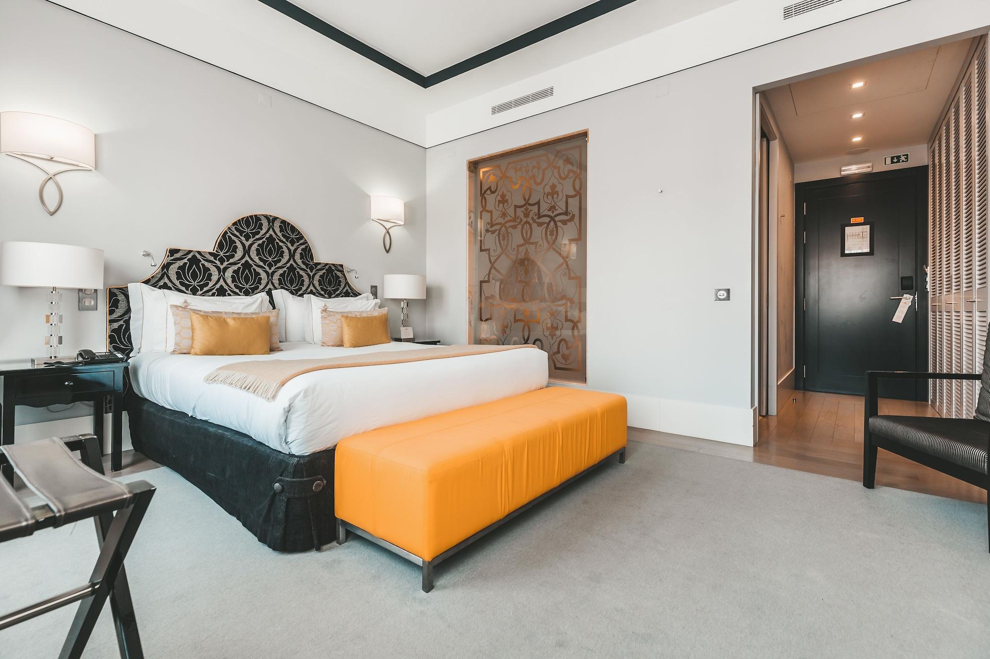 Alentejo Marmoris Hotel & Spa, A Small Luxury Hotel Of The World Vila Vicosa  Luaran gambar A bedroom at the hotel